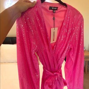 sequin hot pink dress never been worn!